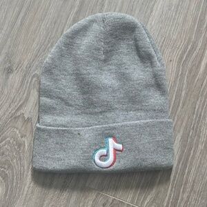 Gray Beanie with Logo TikTok unisex
